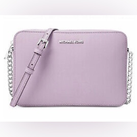 Michael Kors Handbags - ✨Michael Kors Jet Set Crossbody - Lilac✨